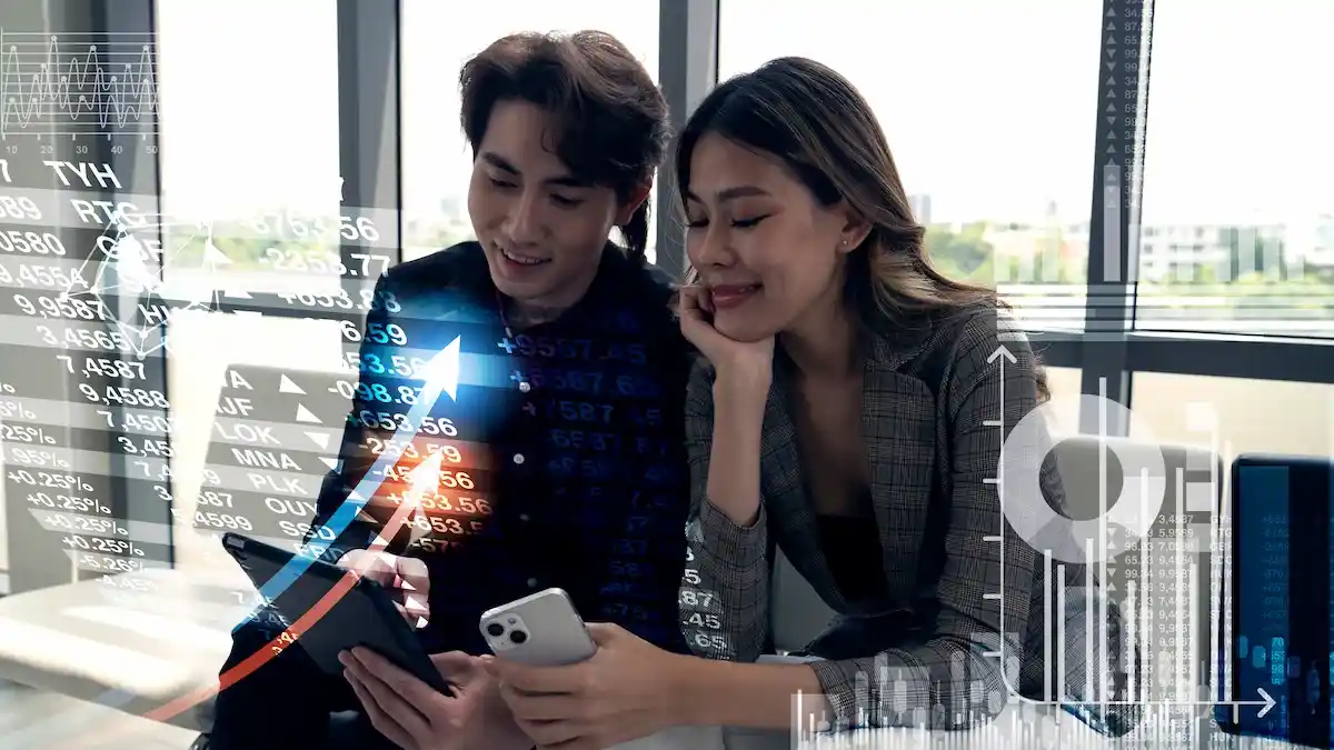 Fintech Lending Peluang atau Ancaman: Menilai Masa Depan Pembiayaan Digital di Indonesia