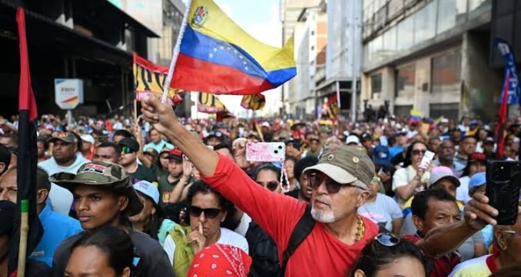 Venezuela Pimpin Inflasi Tertinggi Dunia, Harga Melonjak Ratusan Persen